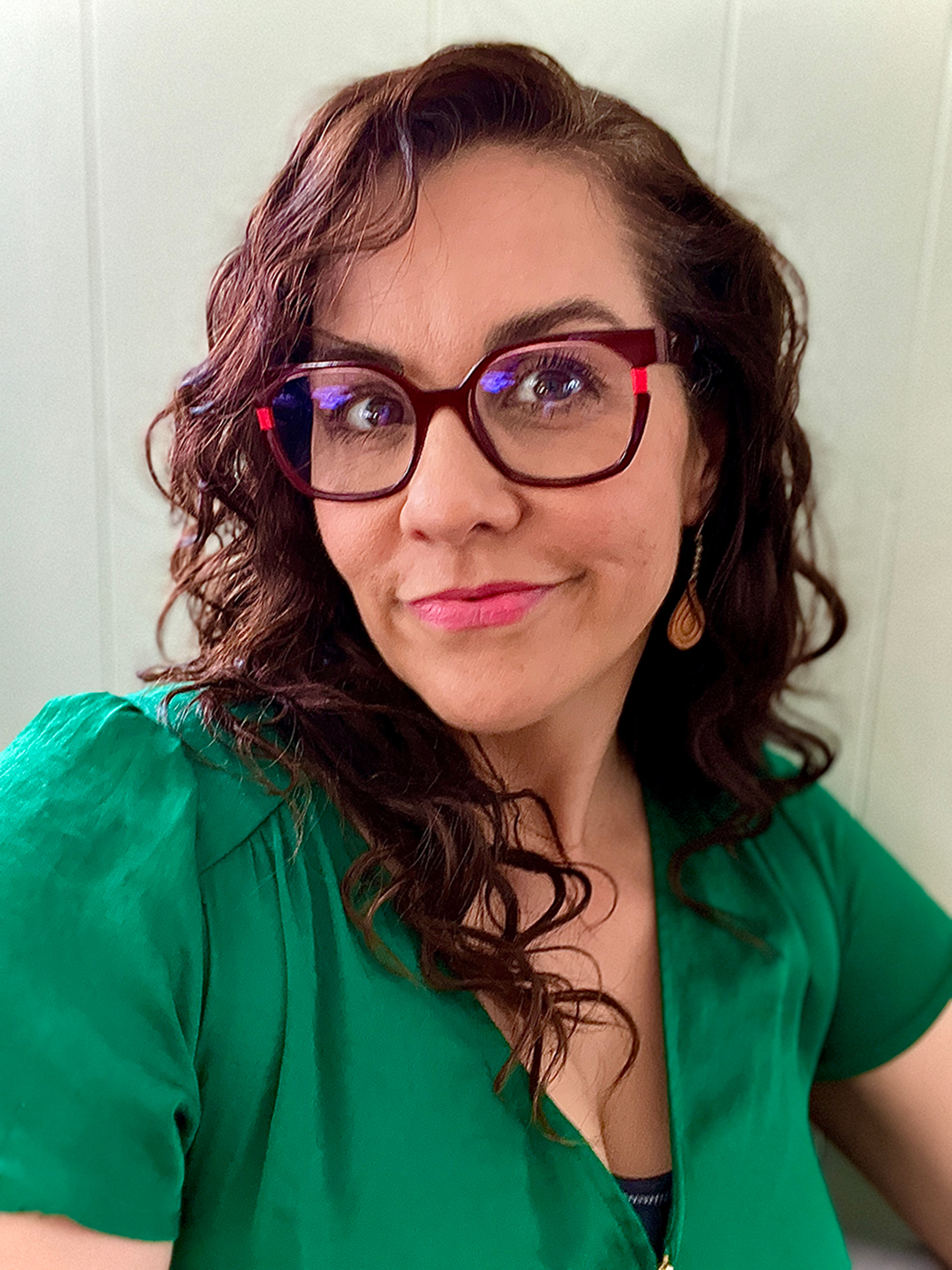 Lindsay Aksarniq McIntyre Panelist Name